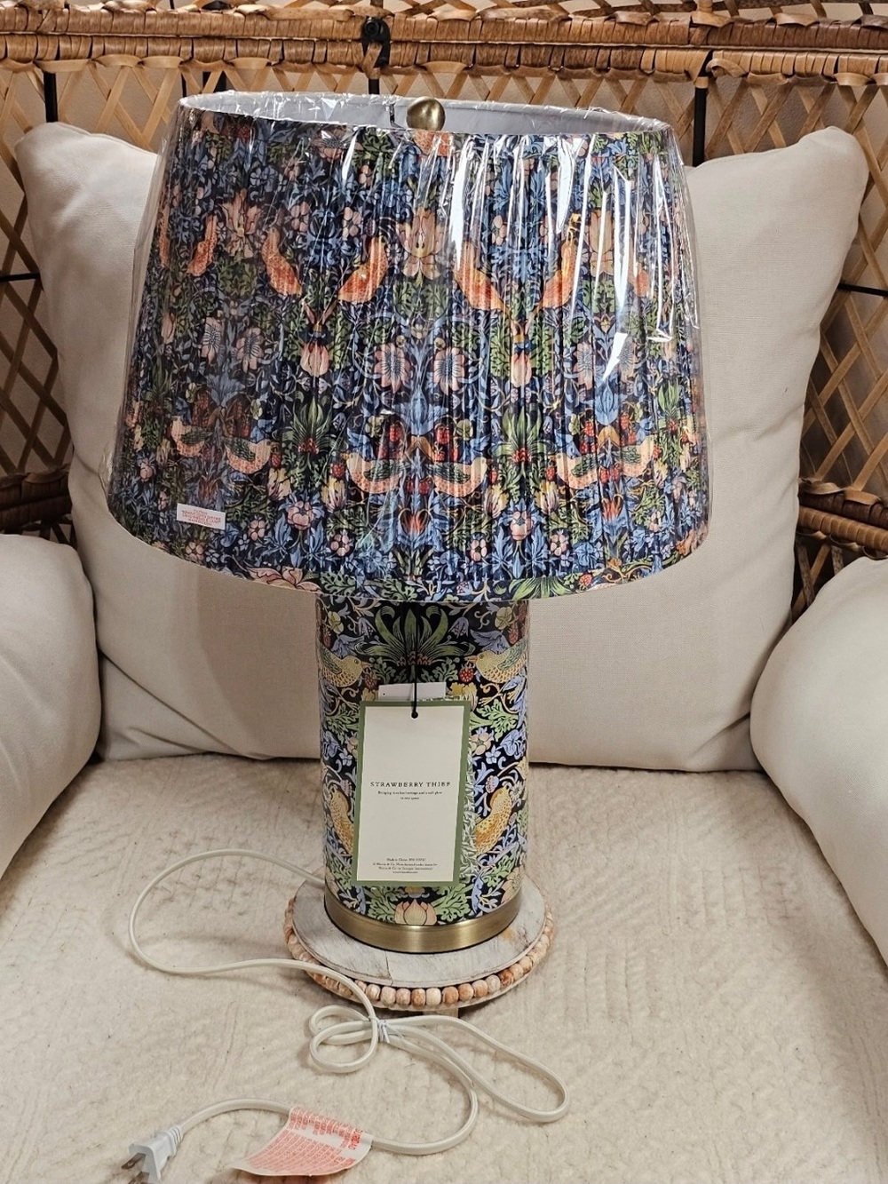 William Morris and co strawberry thief decorative lamp 22 " large viral floral